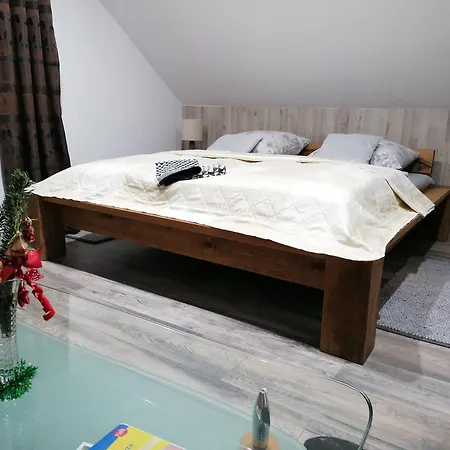 Aluston/алушта Apartman